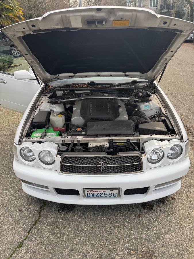 Nissan-cedric-1995-5