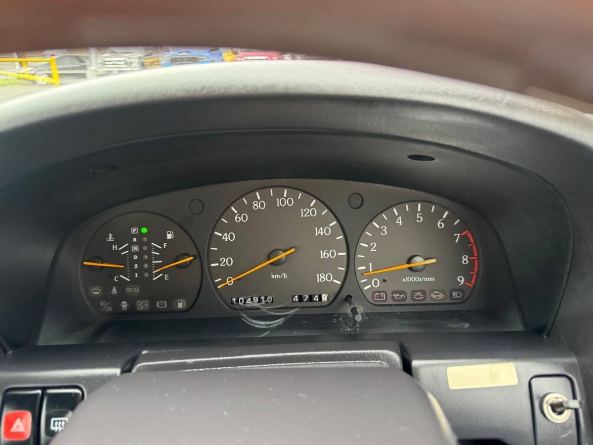 Nissan-cedric-rhd-1992-15