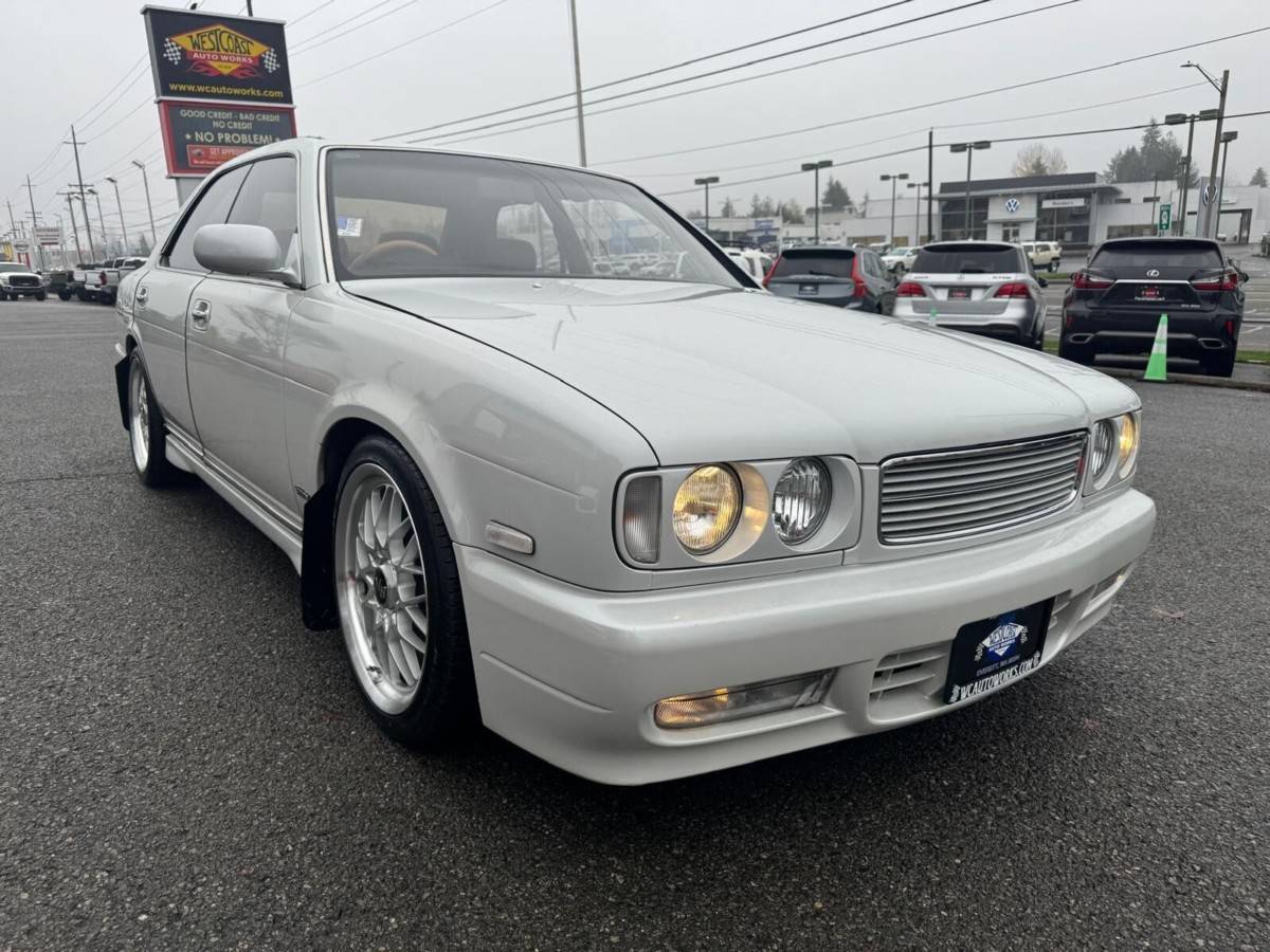 Nissan-cedric-rhd-1992-8