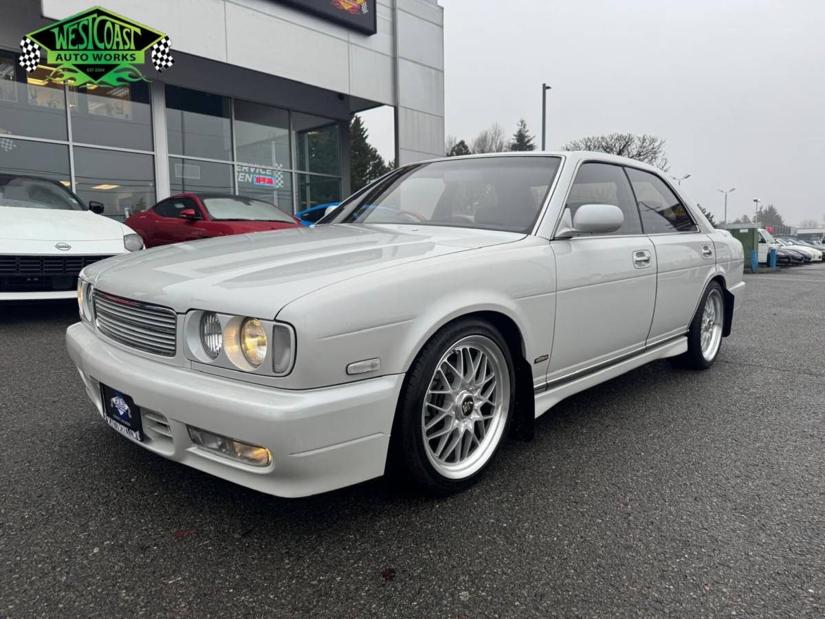 Nissan-cedric-rhd-1992