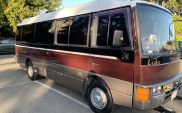 Nissan-civilian-diesel-1992-red-1