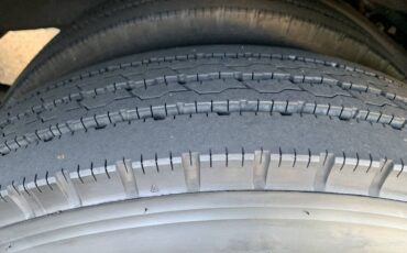 Nissan-civilian-diesel-1992-red-3