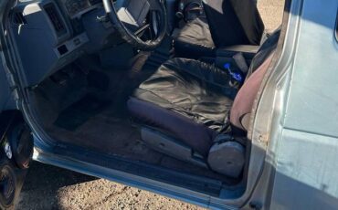 Nissan-d21-hardbody-1993-blue-1