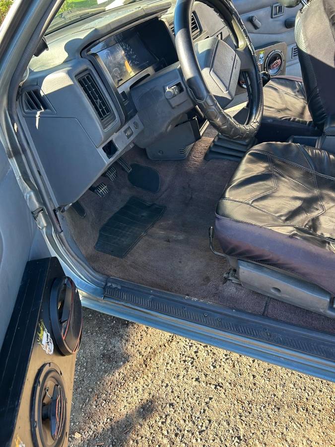 Nissan-d21-hardbody-1993-blue-2