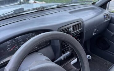 Nissan-d21-hardbody-1996-grey-10