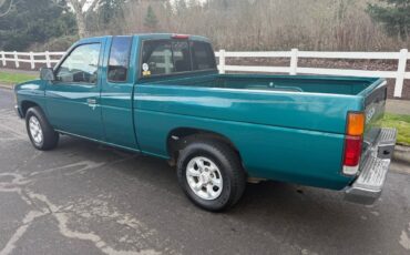 Nissan-extended-cab-1996-3