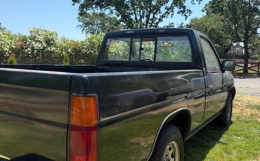 Nissan-frontier-1990-black-7