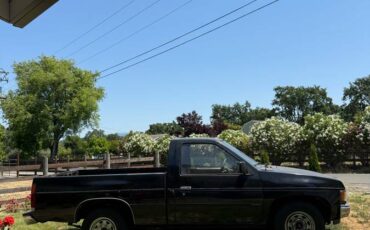 Nissan-frontier-1990-black-8