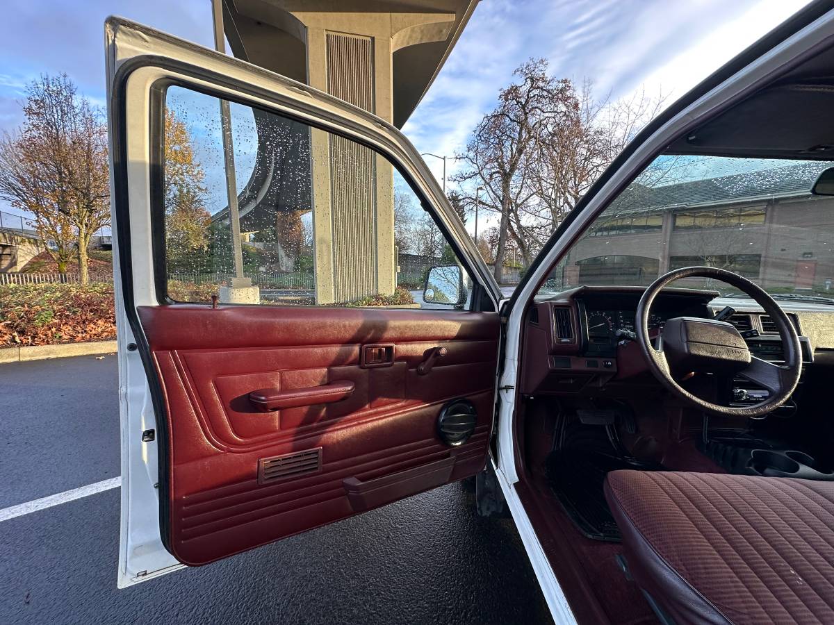 Nissan-hardbody-1991-1