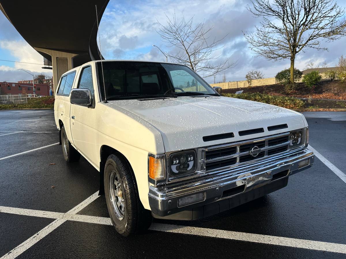 Nissan-hardbody-1991-10