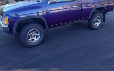 Nissan-hardbody-1995-purple