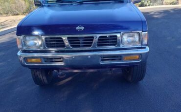 Nissan-hardbody-1995-purple-5