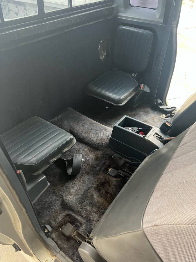 Nissan-hardbody-pickup-1986-blue-1