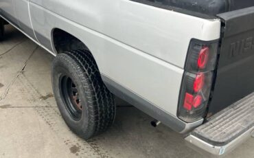 Nissan-hardbody-pickup-1986-blue-5