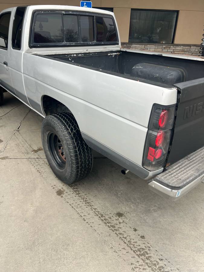 Nissan-hardbody-pickup-1986-blue-5