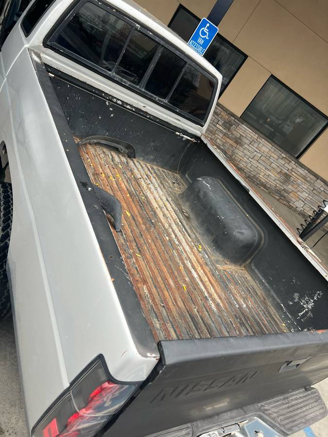 Nissan-hardbody-pickup-1986-blue-8