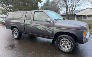 Nissan-hardbody-pickup-1995-2