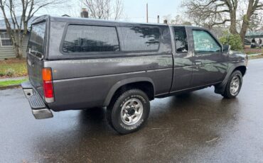 Nissan-hardbody-pickup-1995-4