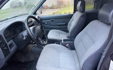 Nissan-hardbody-pickup-1995-8