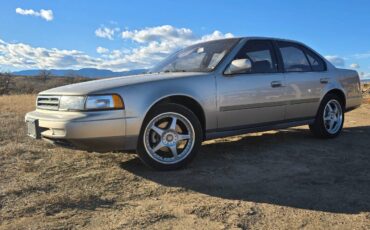 Nissan-maxima-1990-10