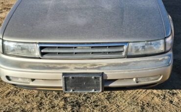 Nissan-maxima-1990-16