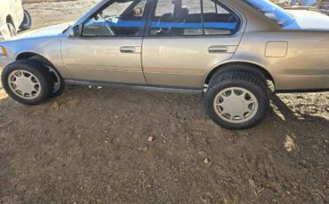 Nissan-maxima-1990-4