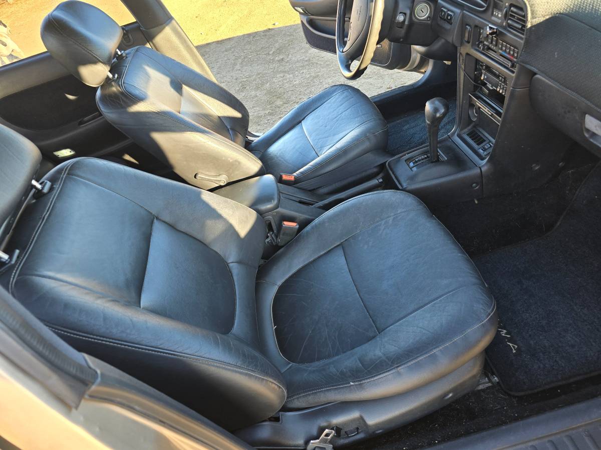 Nissan-maxima-1990-5