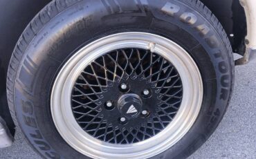 Nissan-maxima-1991-white-13