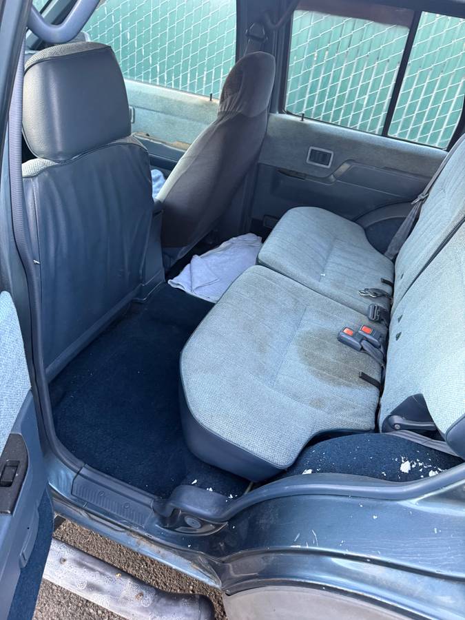 Nissan-pathfinder-1992-grey-14