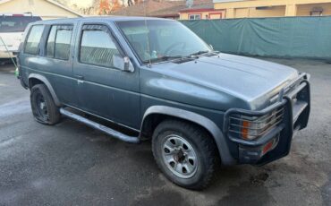 Nissan-pathfinder-1992-grey-3