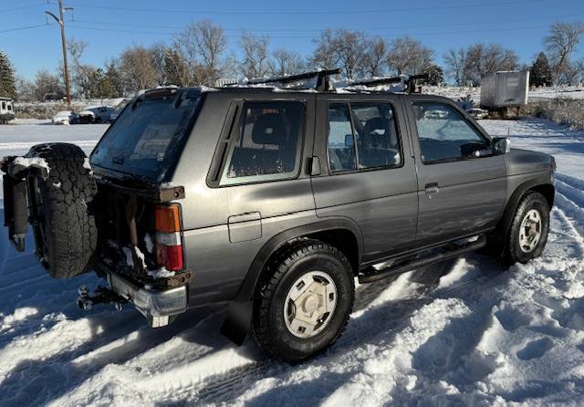 Nissan-pathfinder-1993-3
