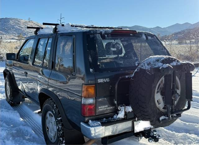 Nissan-pathfinder-1993-6