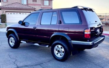 Nissan-pathfinder-1996-custom-10