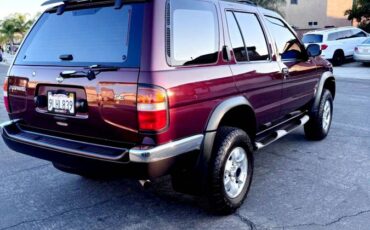 Nissan-pathfinder-1996-custom-16