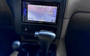 Nissan-pathfinder-1996-custom-4