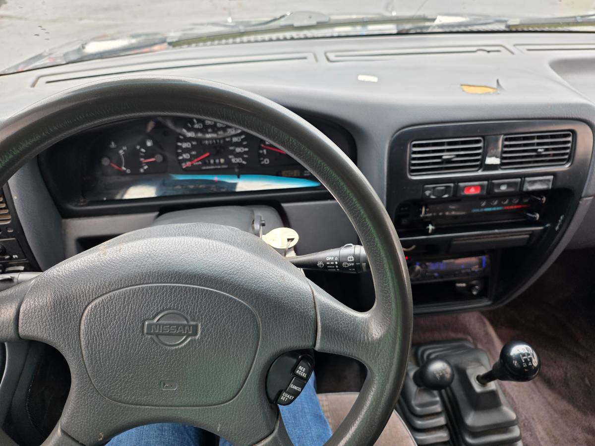 Nissan-pathfinder-4x4-1995-2