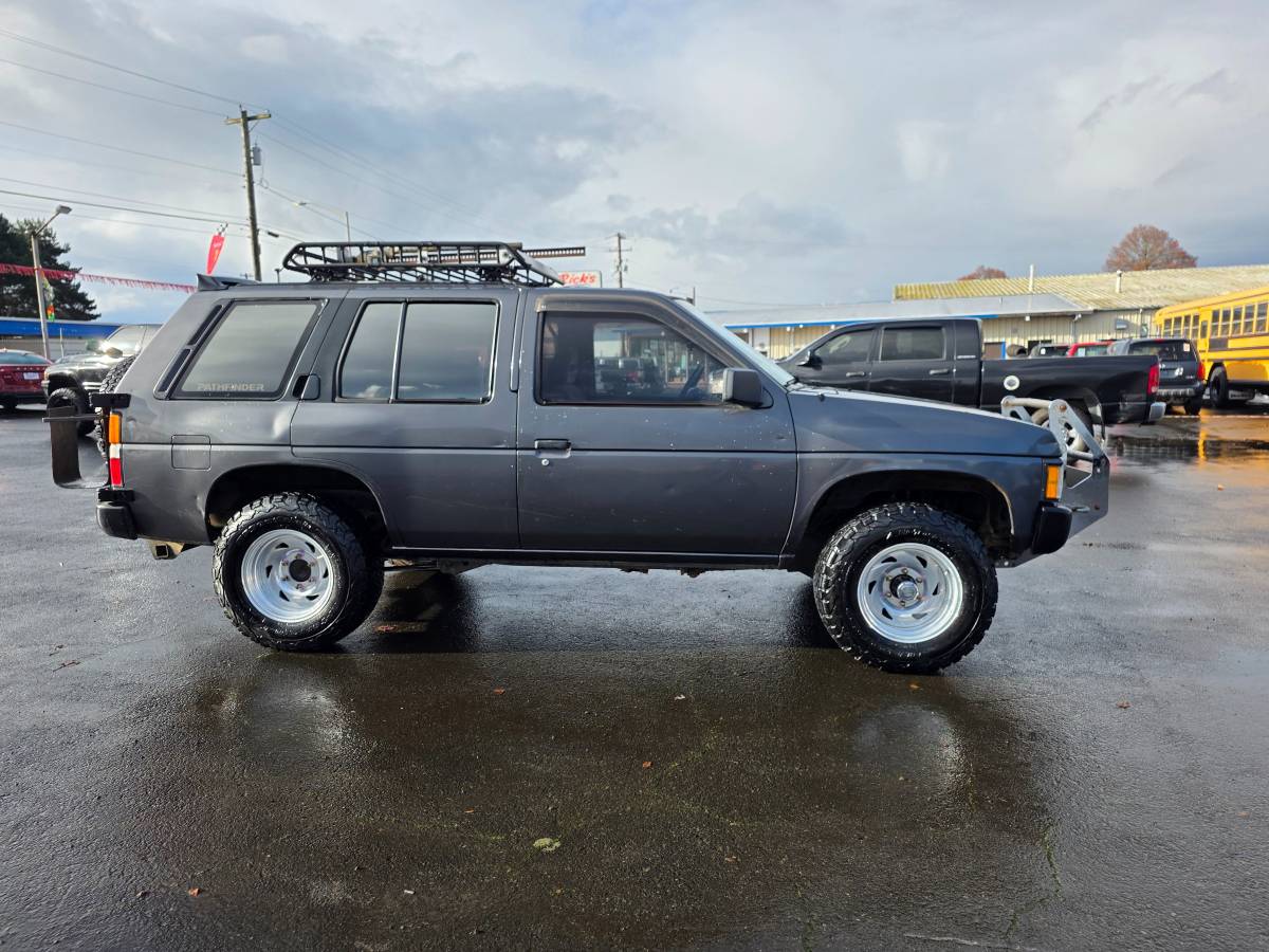 Nissan-pathfinder-4x4-1995-9