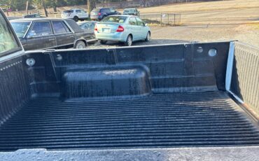 Nissan-pickup-1991-white-11