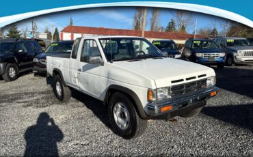 Nissan-pickup-1991-white-6