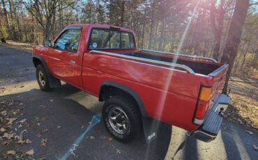 Nissan-pickup-1995-red-3