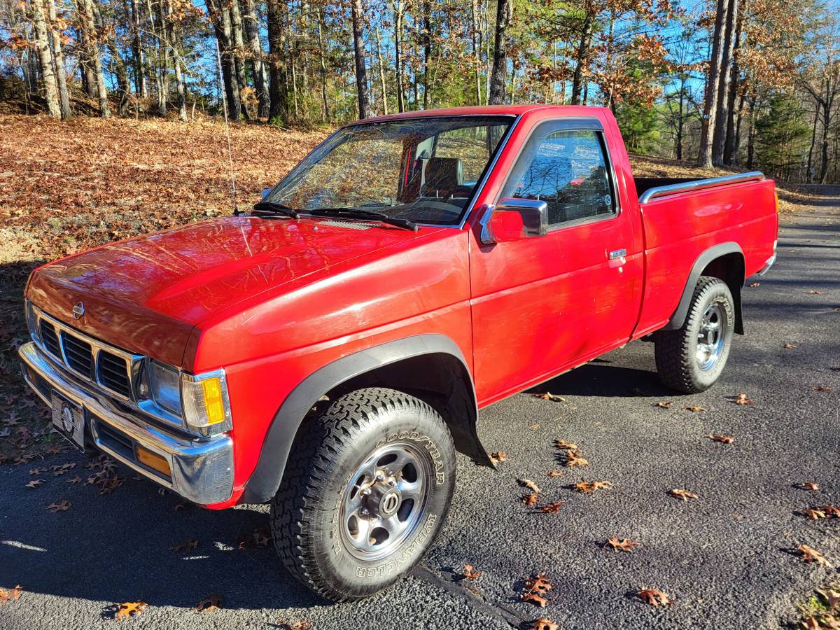Nissan-pickup-1995-red-6