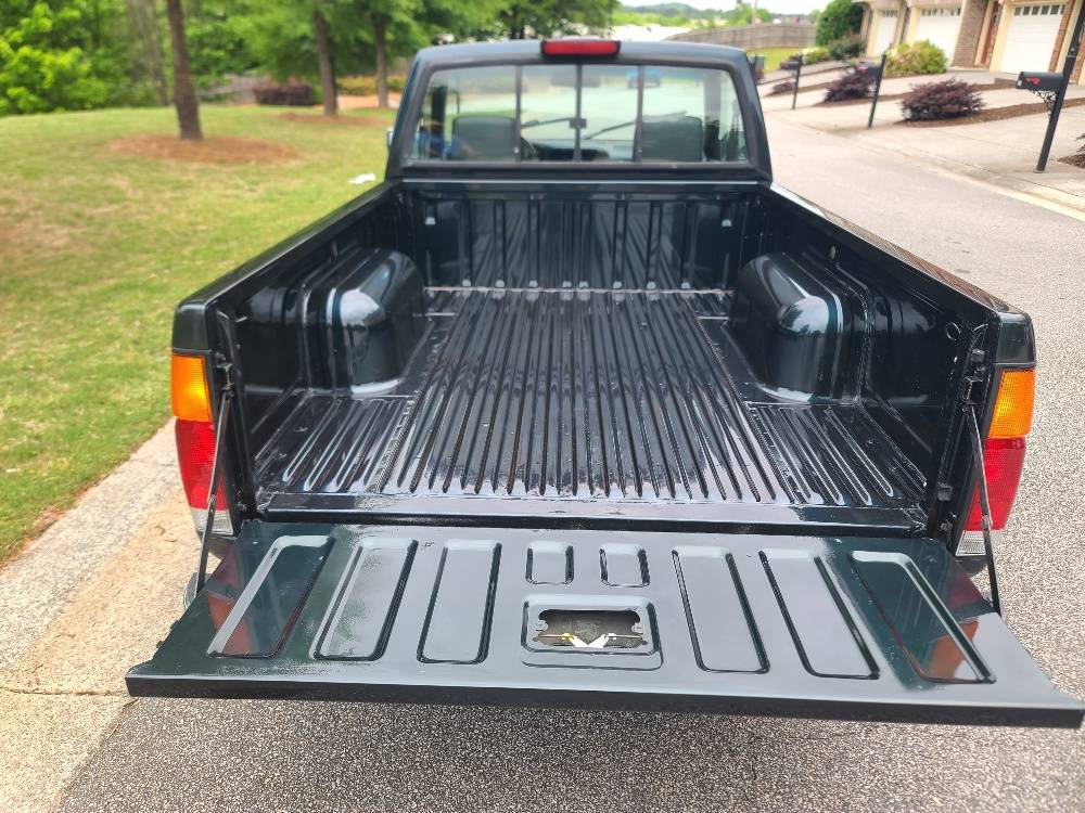 Nissan-pickup-d21-1994-blue-14