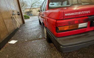 Nissan-sentra-1987-red-4