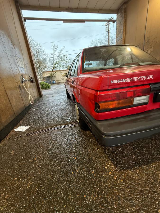 Nissan-sentra-1987-red-4