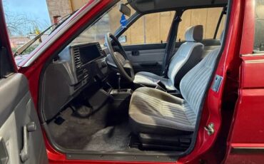 Nissan-sentra-1987-red-7