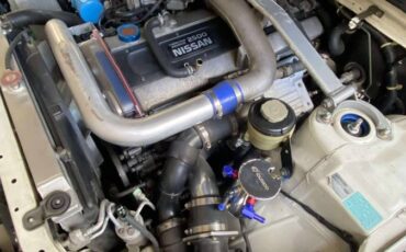 Nissan-skyline-1994-white-12