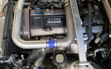 Nissan-skyline-1994-white-9