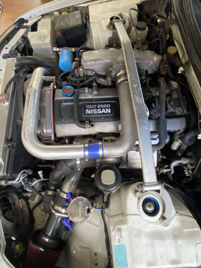 Nissan-skyline-1994-white-9