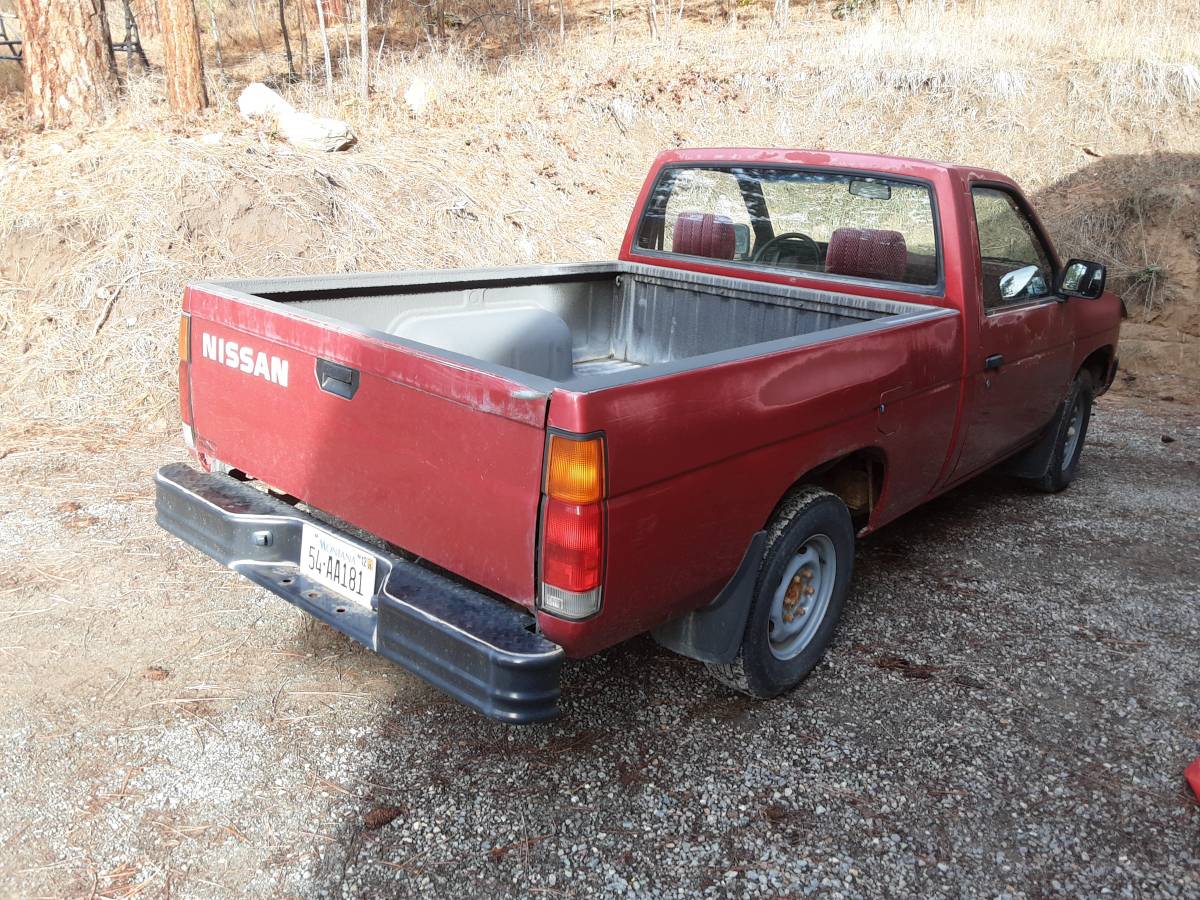 Nissan-truck-1993-2