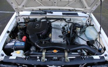 Nissan-truck-xe-114k-miles-1996-white-14